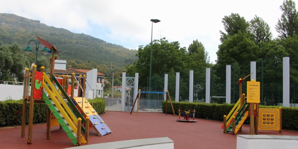 1094_parque_infantil_portagem_remodelado