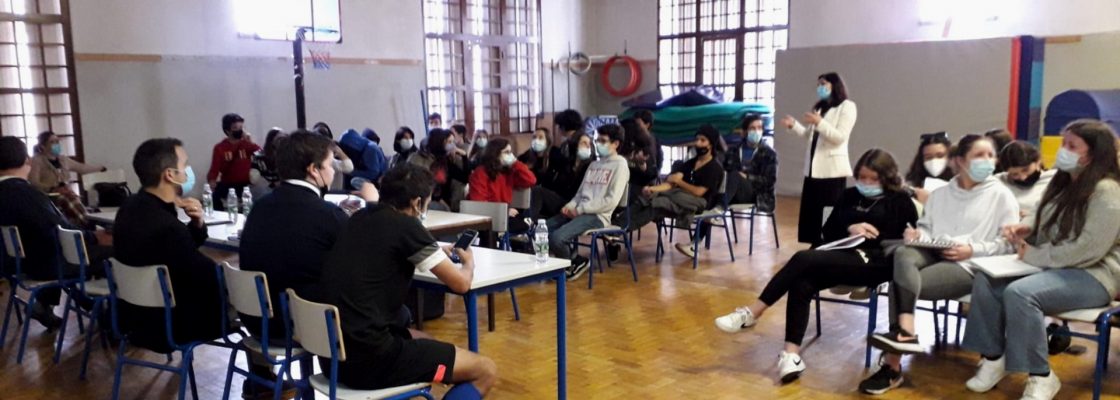(Português) Assembleia Municipal Jovem no Agrupamento de Escolas de Marvão