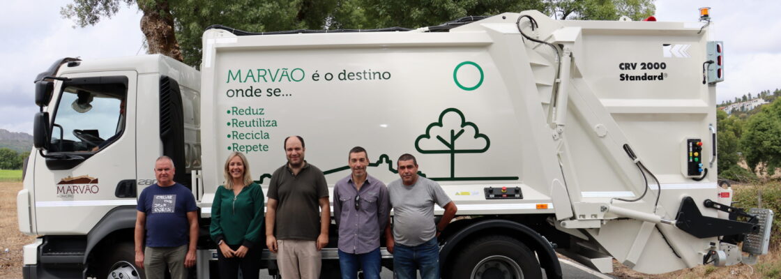 (Português) Município de Marvão investe em viatura para recolha de resíduos sólidos urbanos