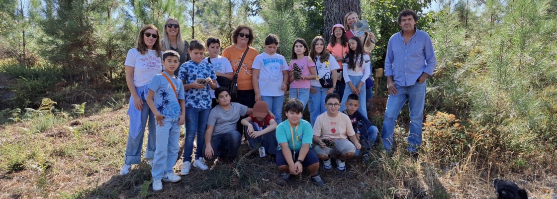 Crianças do Agrupamento de Escolas de Marvão visitam souto nos Carris